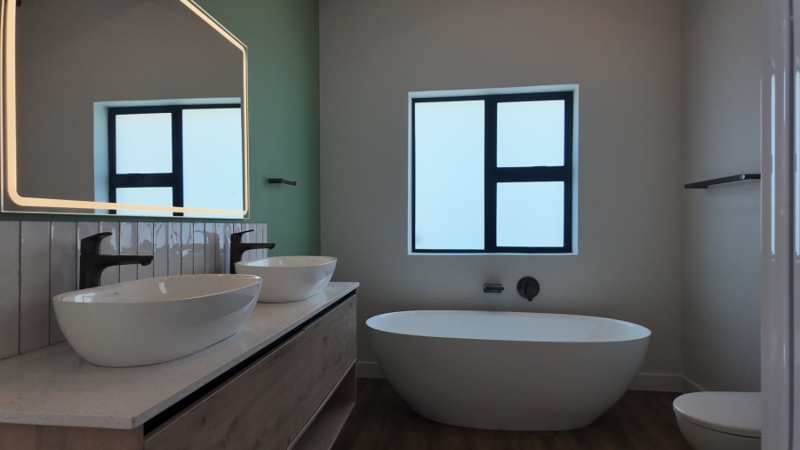 3 Bedroom Property for Sale in Stilbaai Wes Western Cape